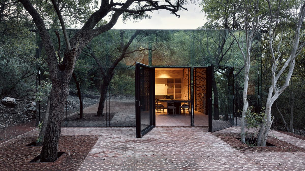 coolest invisible houses 23 rg846c 1540