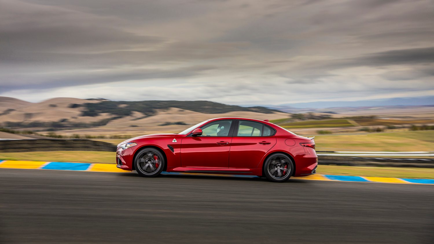 alfa romeo giulia coupe hybrid 2018 quadrifoglio