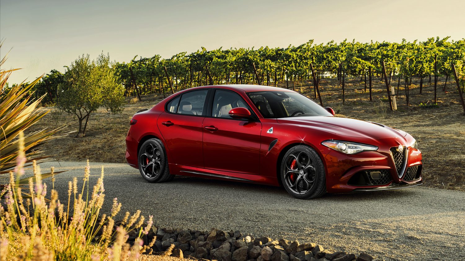 alfa romeo giulia coupe hybrid 2018 quadrifoglio