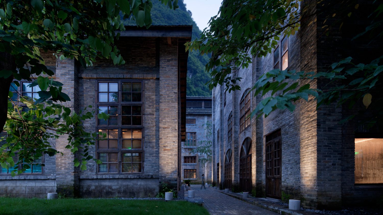 alila yangshuo hotel sugar mill exterior2