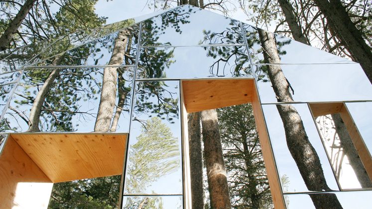 coolest invisible houses barn 06