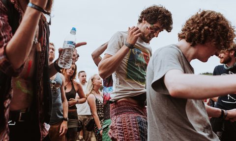 what to wear a music festival guys v2