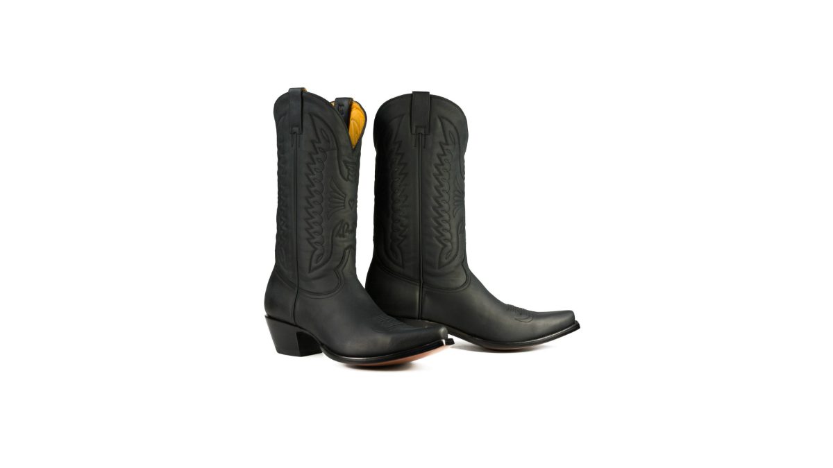 style essentials classic mens clothing cowboy boots heritage boot co