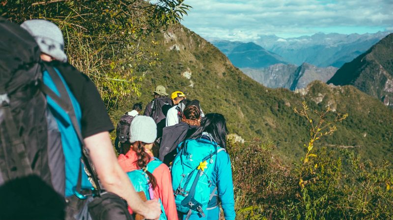 off the grid travel tour company hike peru