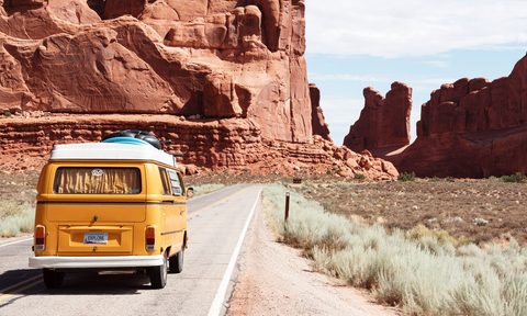 best road trip songs header image