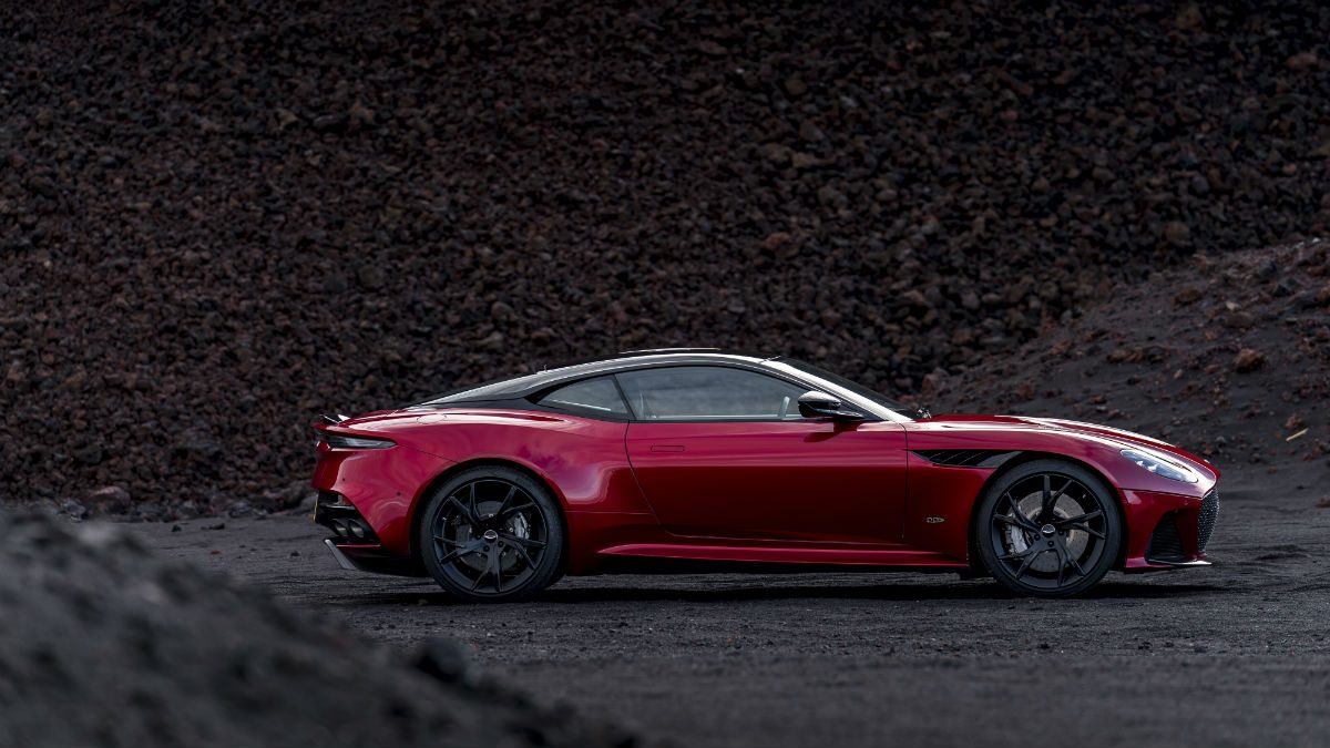 aston martin dbs superleggera announcement 02