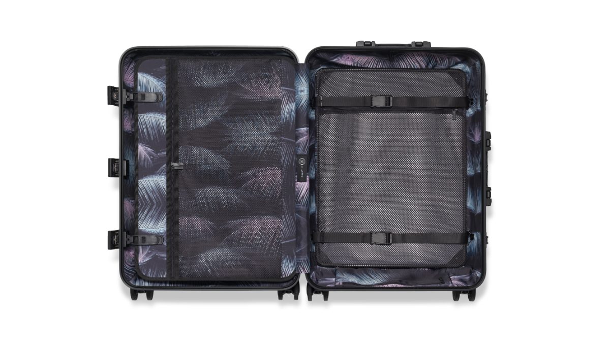 away luggage dwyane wade collection medium 2