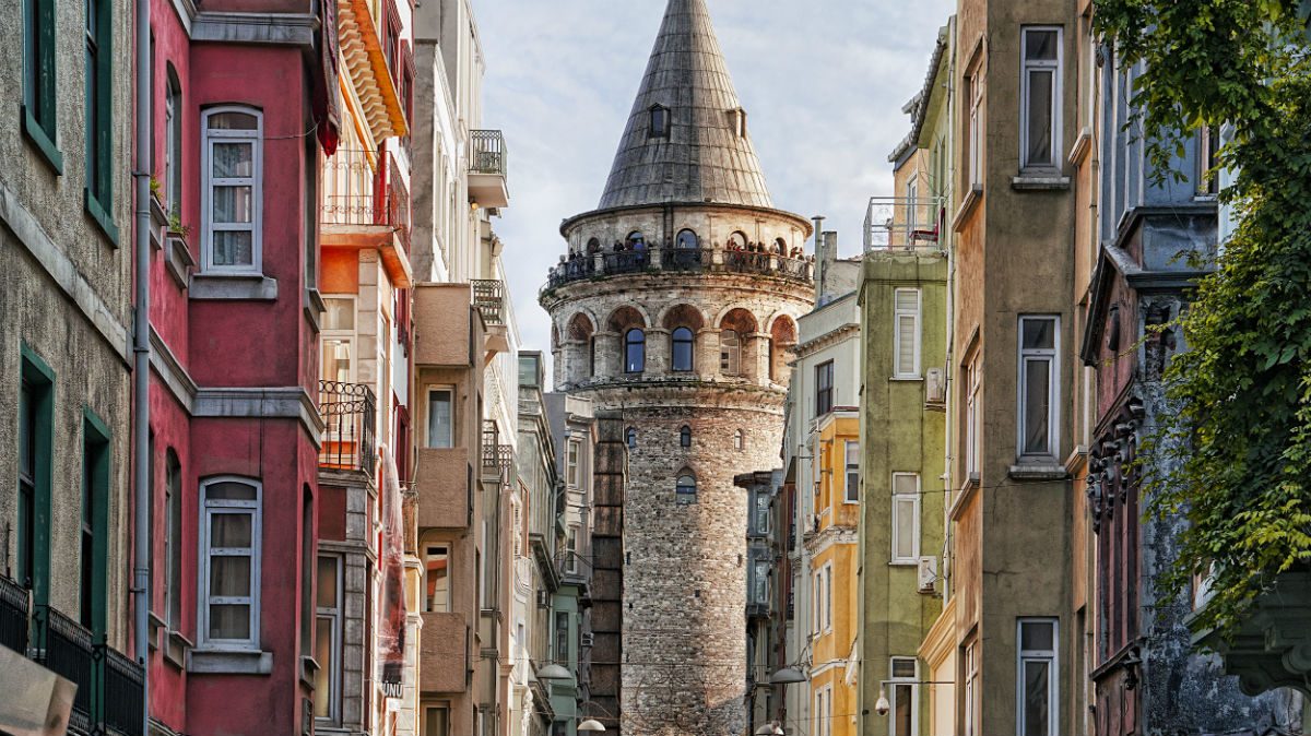 travel to turkey istanbul street