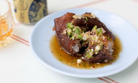 Marjies Grill charred pig tails recipe