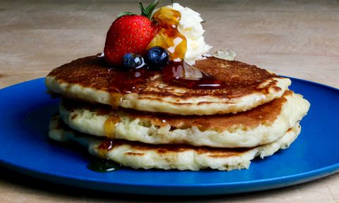 berries pancakes breakfast