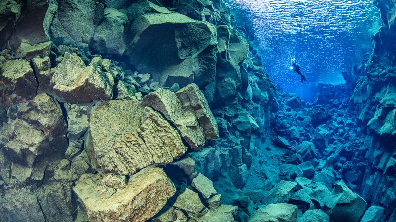 Silfra-Fissure,-Iceland