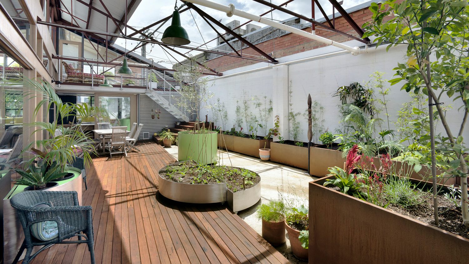 up-cycled-warehouse-zen-architects