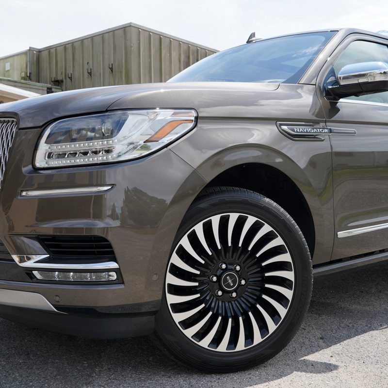2018 Lincoln Navigator Black Label