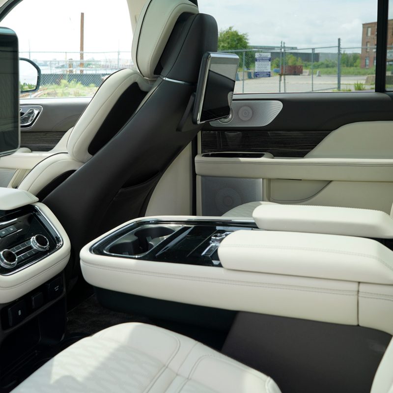 2018 Lincoln Navigator Black Label