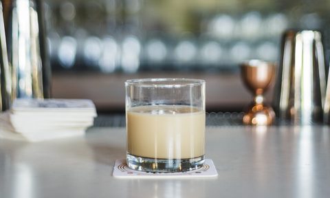 how to make a white russian cocktail