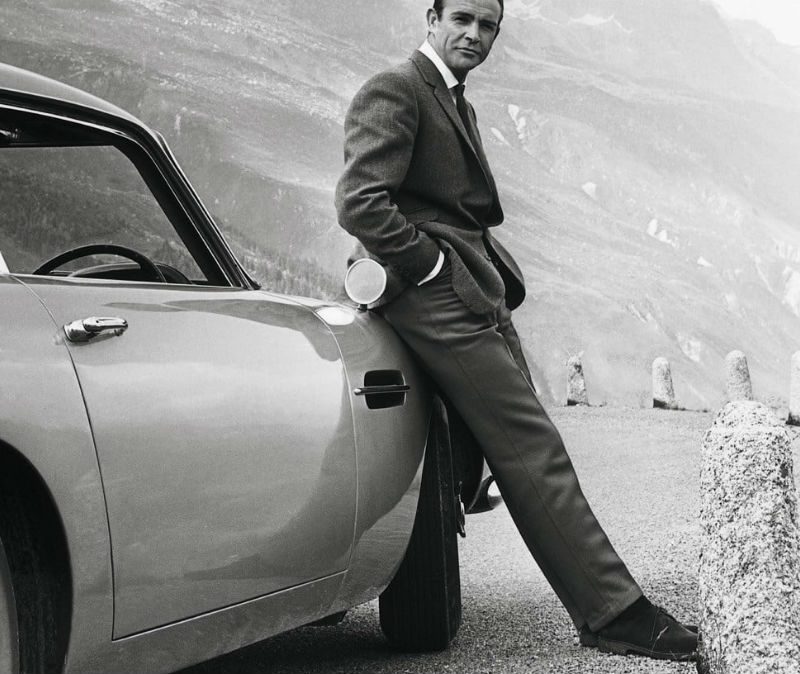 James Bond Goldfinger Aston Martin db5 contunation