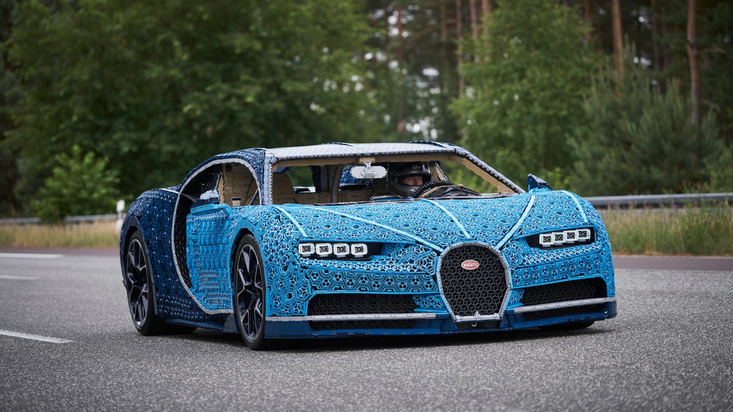 lego bugatti chiron 22