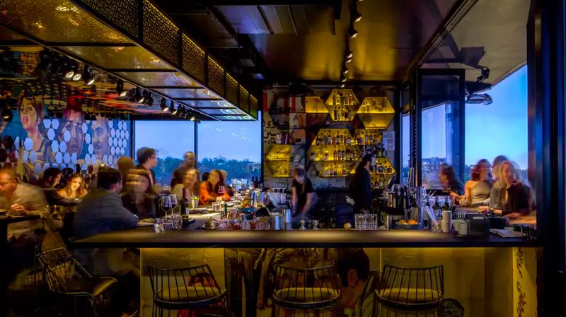 el five rooftop bar