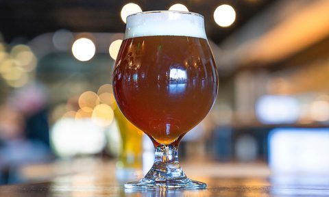 Beer snifter chalice glass