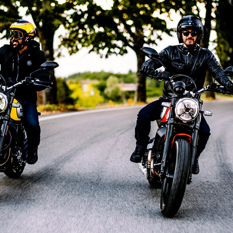 2019 ducati scrambler icon pictures specs my19 ambience 01 uc67328 high