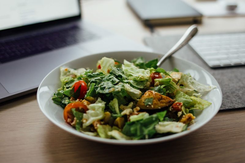 salad desk computer