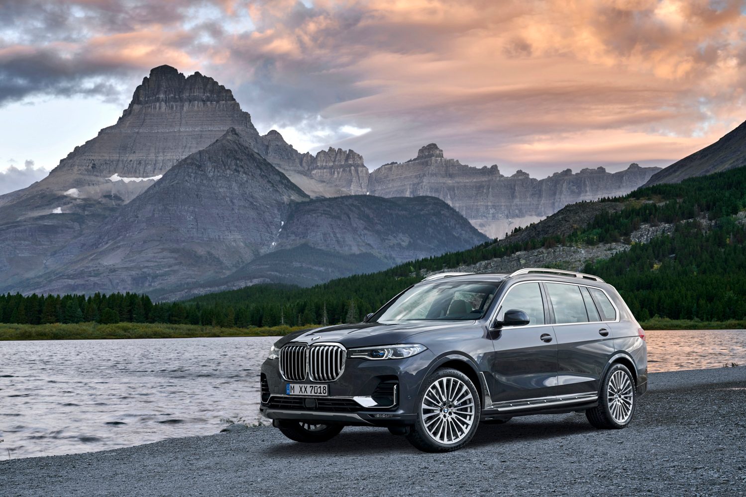 bmw x7 suv sport activity vehicle news 2019 20