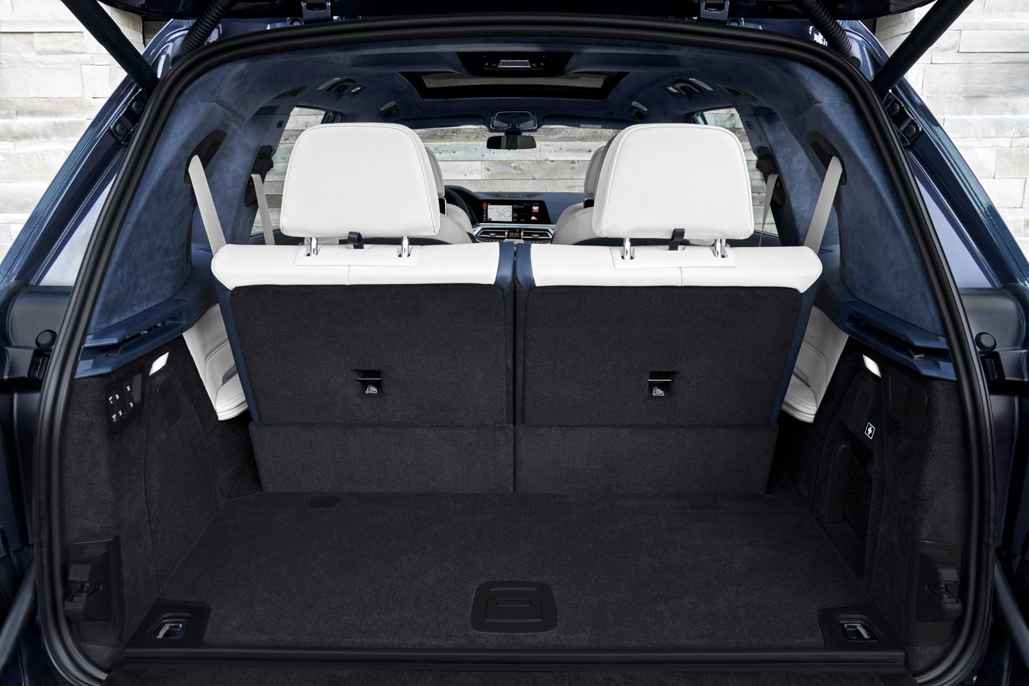 bmw x7 suv sport activity vehicle news 2019 4