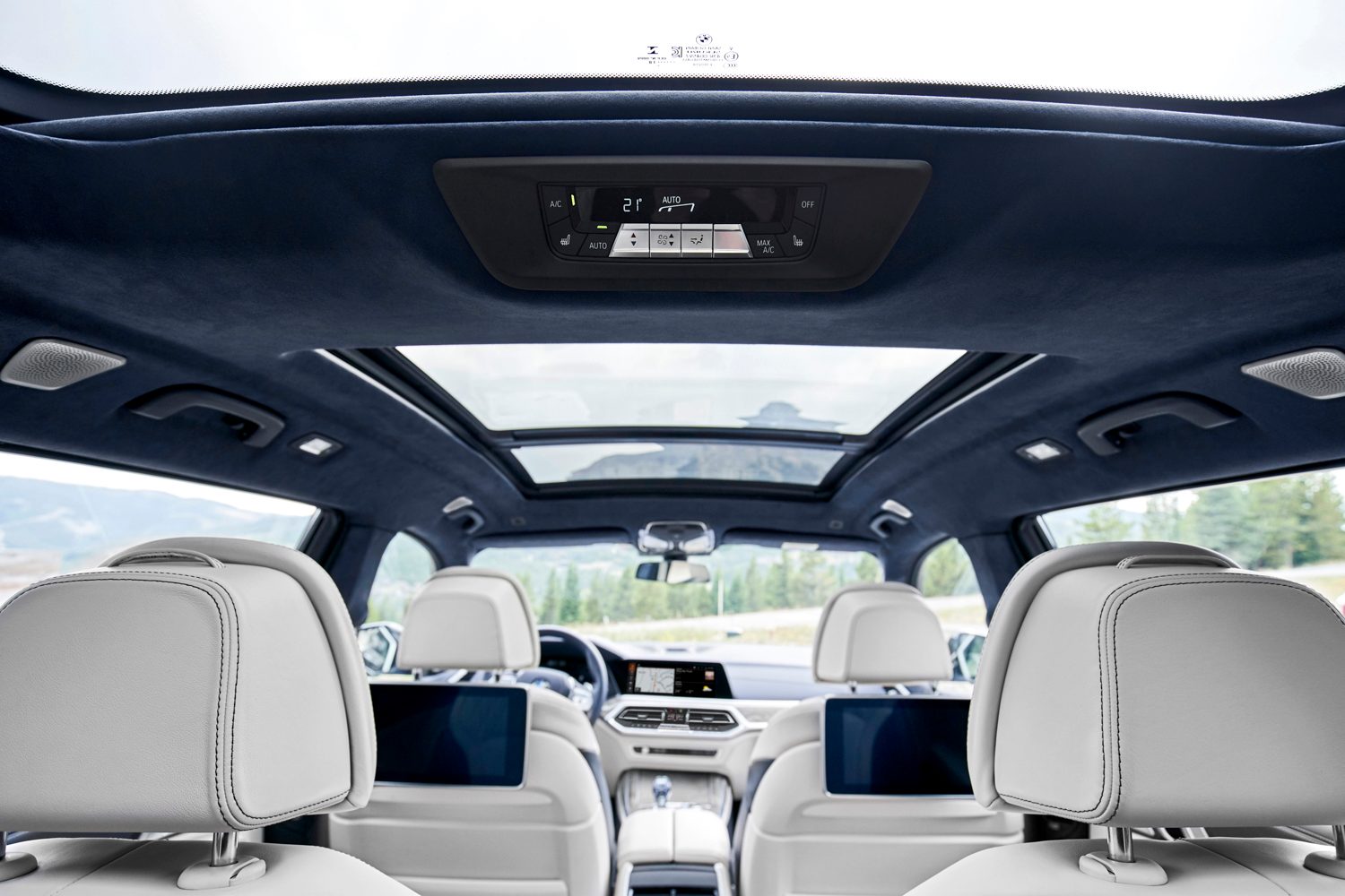 bmw x7 suv sport activity vehicle news 2019 9