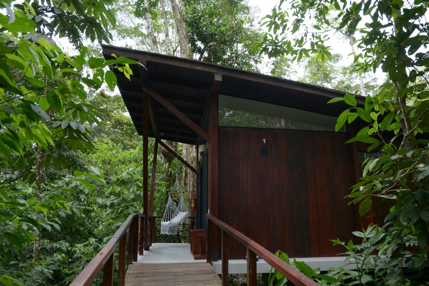 contiki tours me and we ecuador travel experience the minga lodge 3
