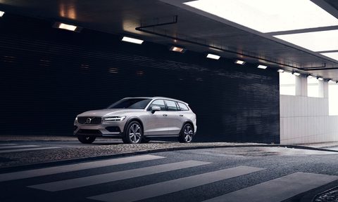 volvo v60 cross country announcement