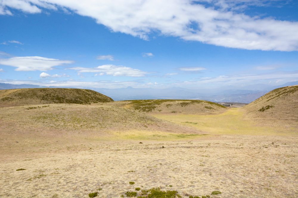 best things to do in ecuador quito otavalo banos places visit cochasqui pyramids 2