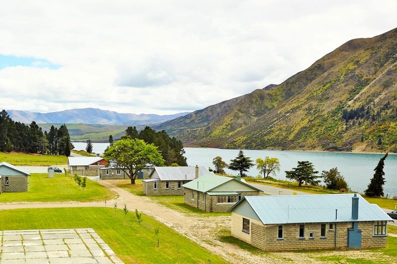 lake waitaki village house