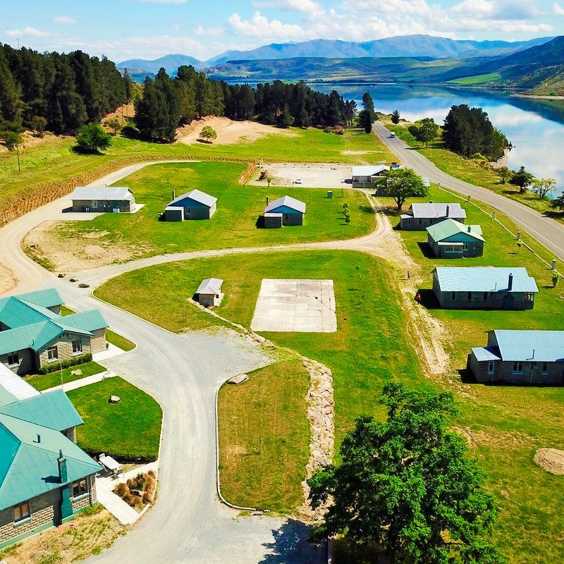lake waitaki village house