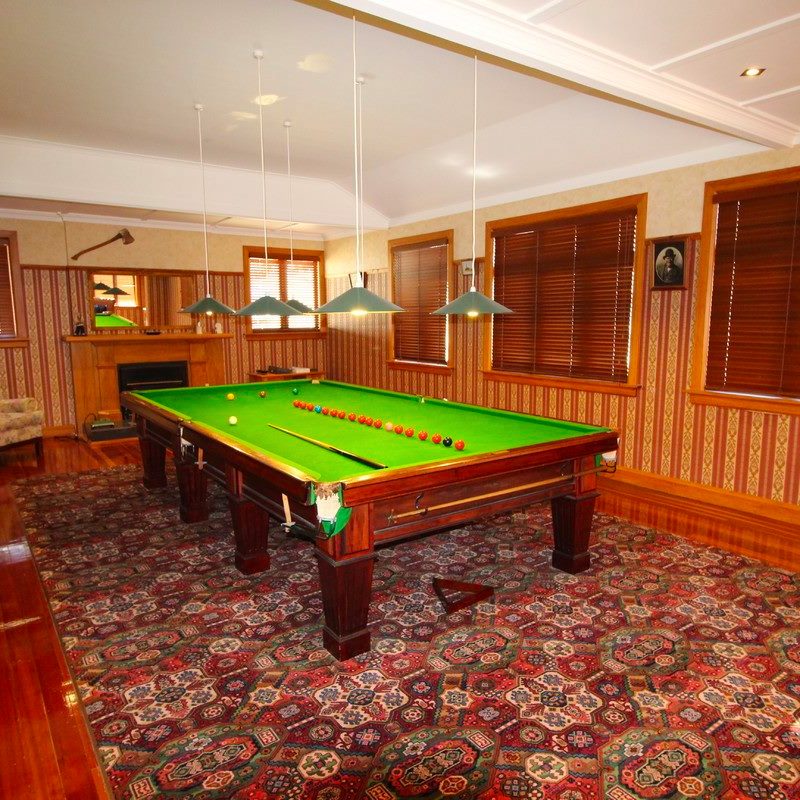 lake waitaki village house