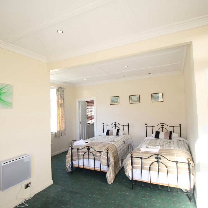lake waitaki village house
