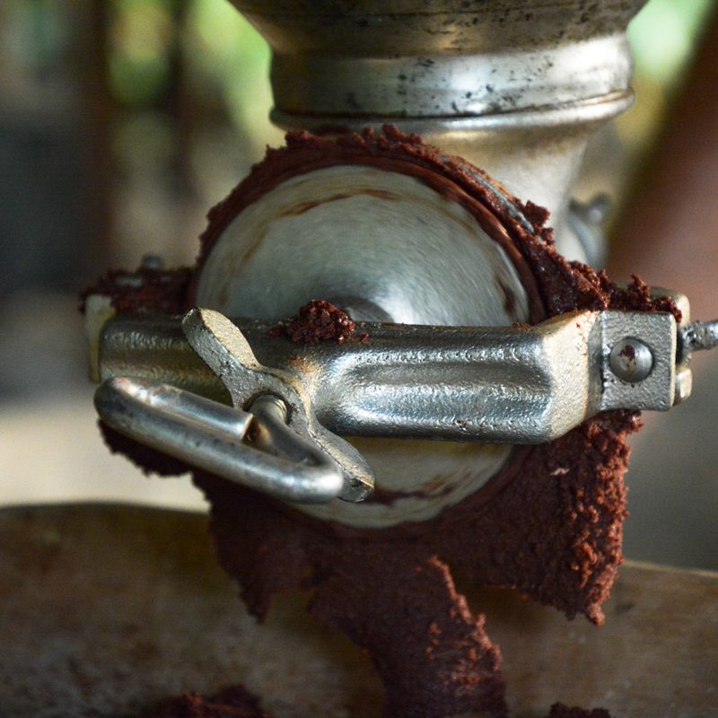 contiki tours me and we ecuador travel experience minga lodge chocolate making 3