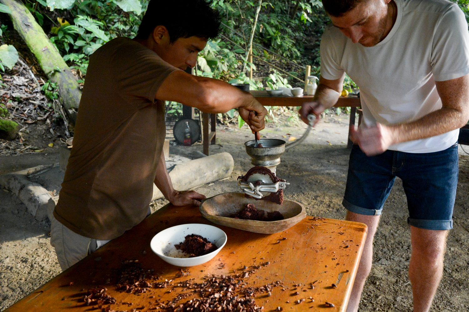 contiki tours me and we ecuador travel experience minga lodge chocolate making 4