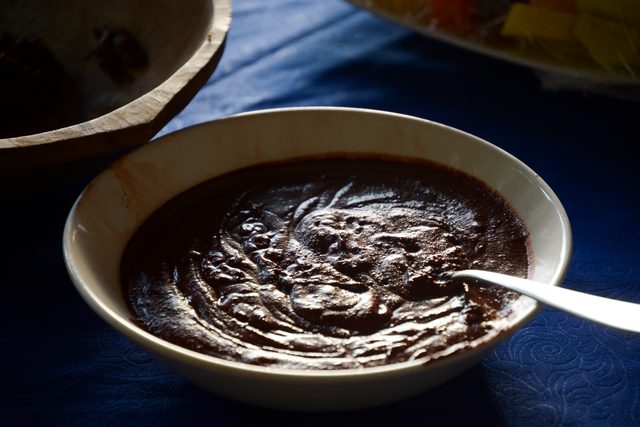 contiki tours me and we ecuador travel experience minga lodge chocolate making 6