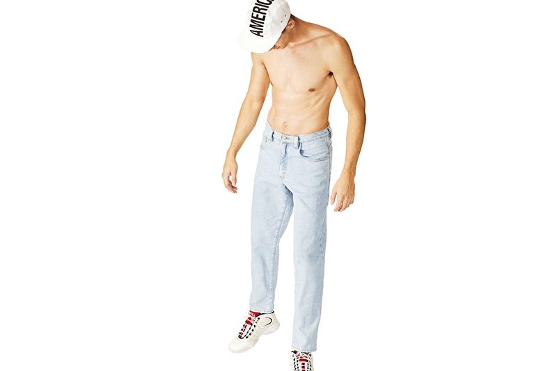 Perry Ellis America Relaxed Bleached Jeans