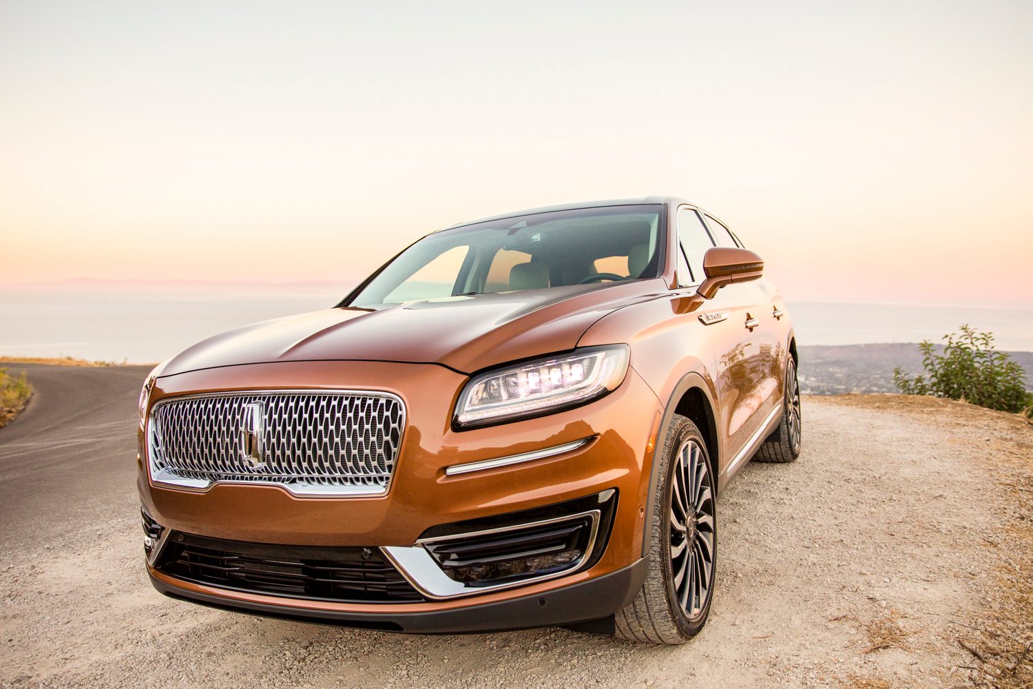 2019 lincoln nautilus black label review 37