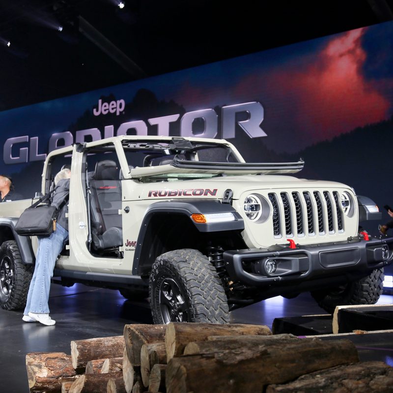 biggest reveals la auto show 2018 2020 jeep gladiator 1