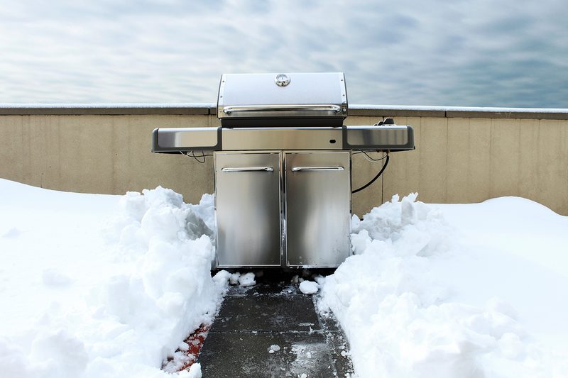 gas propane grill barbecue snow winter