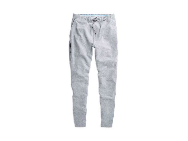 Mack Weldon sweatpants in grey.