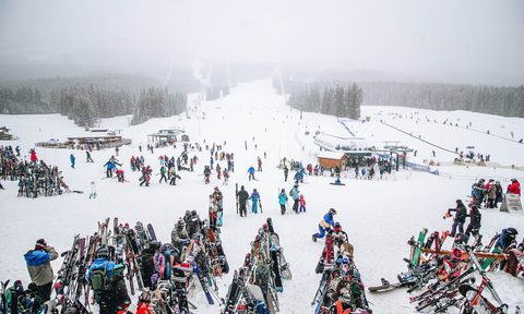 Skiing Snowboarding Lake Louise Ski Resort Canada