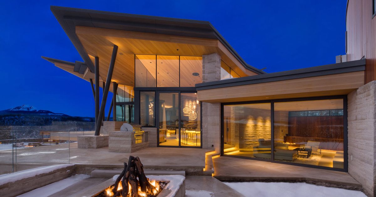 Sunset Ridge Residence Is a Stunning Snowy Retreat in Telluride - The ...
