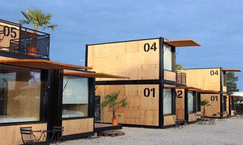 flying nest hotel