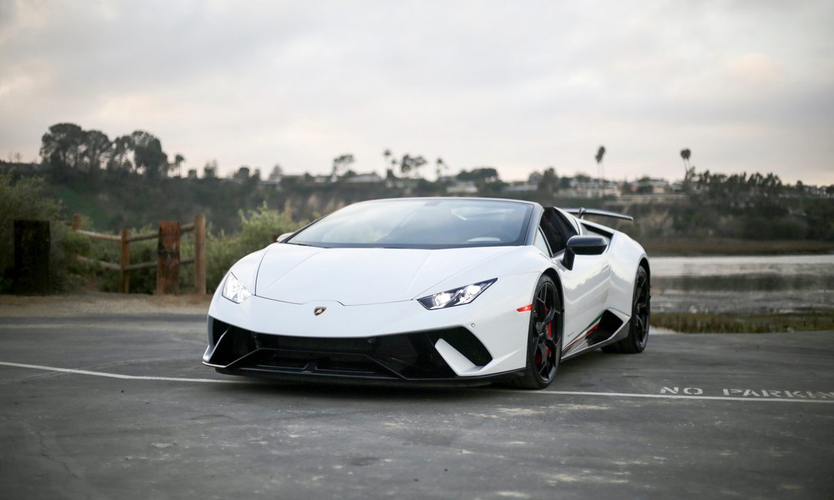 lamborghini huracan performante spyder review feature