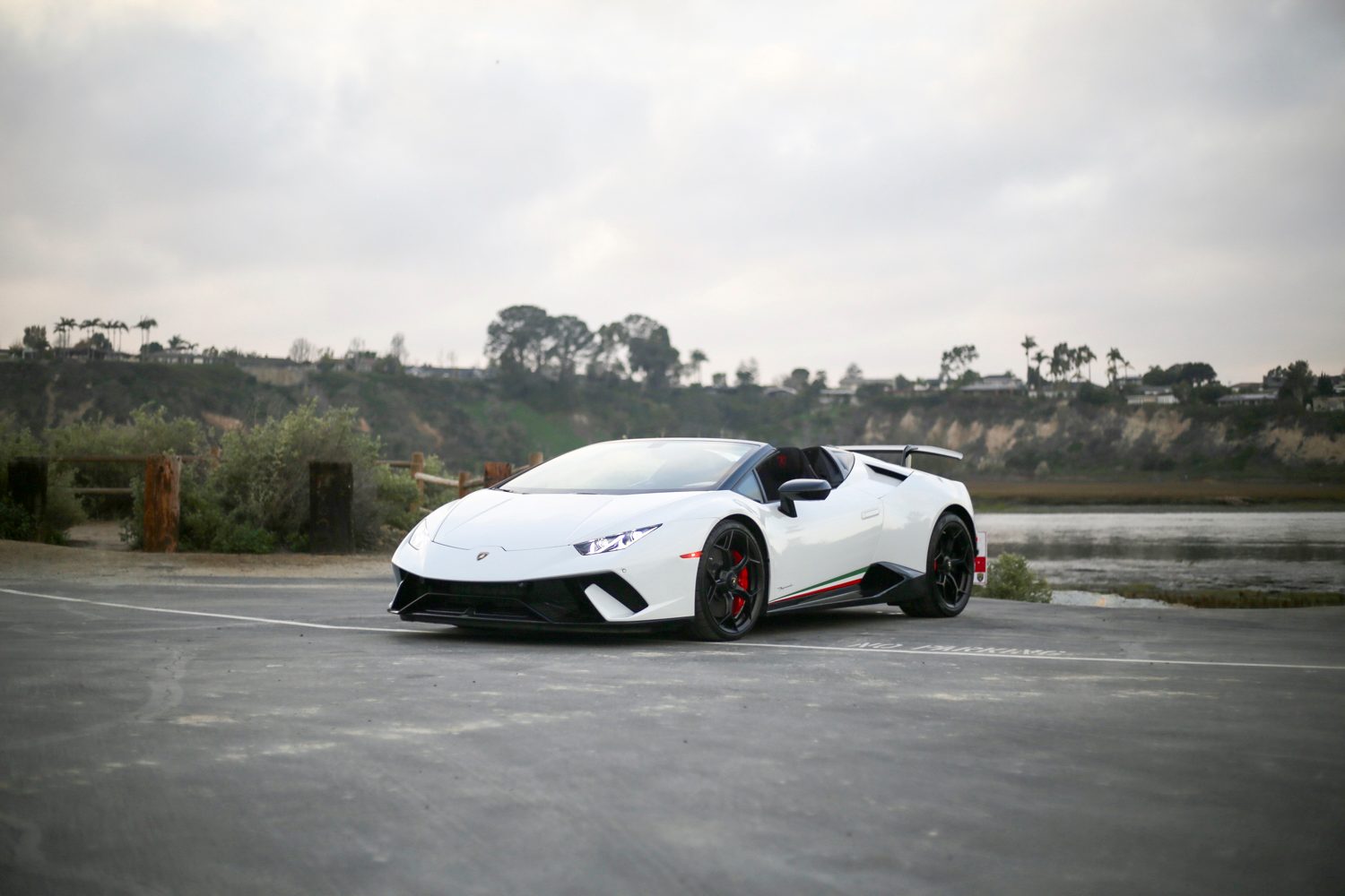 lamborghini huracan performante spyder review  miles b 33