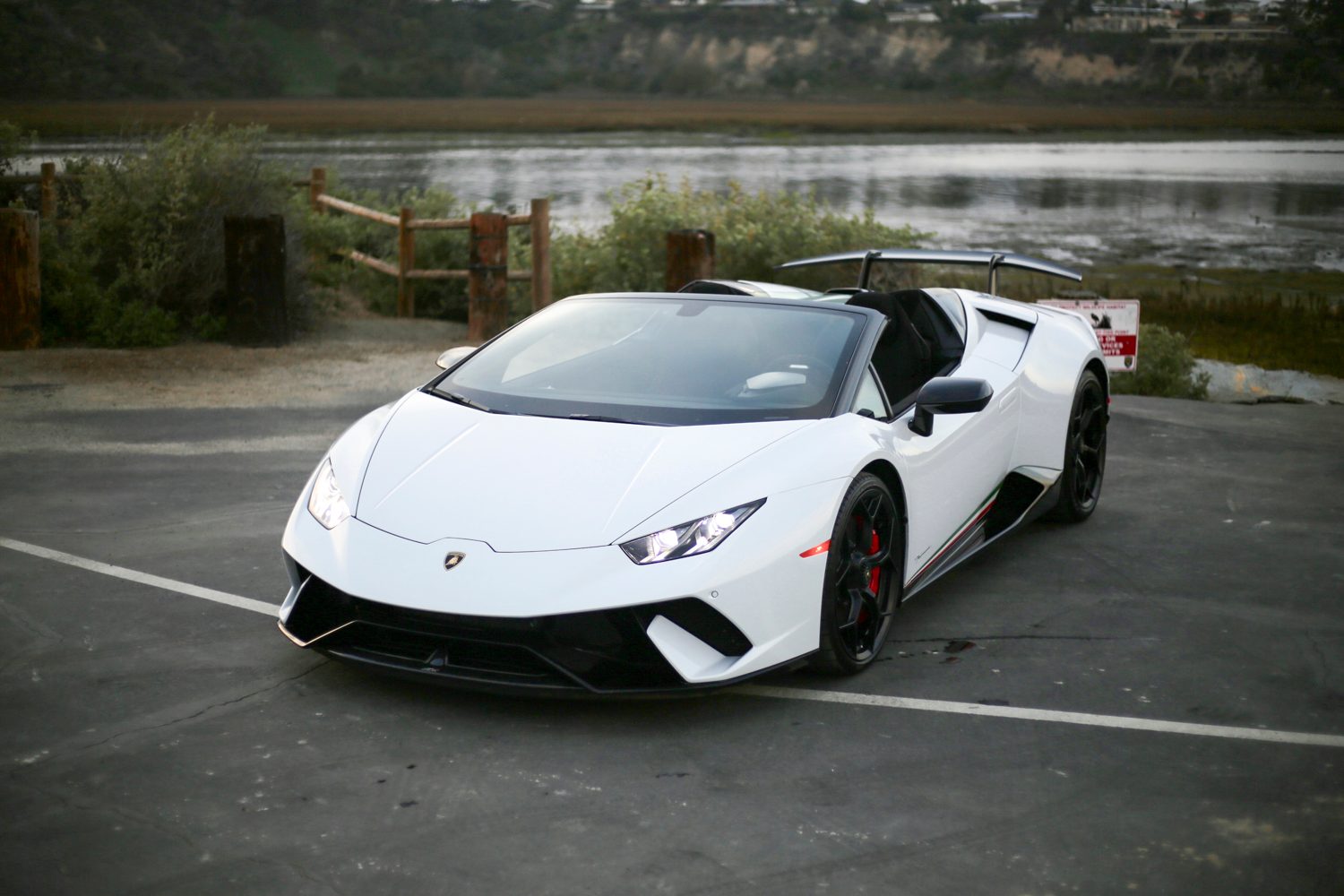lamborghini huracan performante spyder review  miles b 38