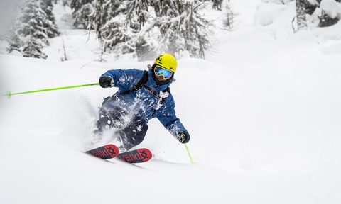 Skiing Volkl M5 Mantra Skis Mountain